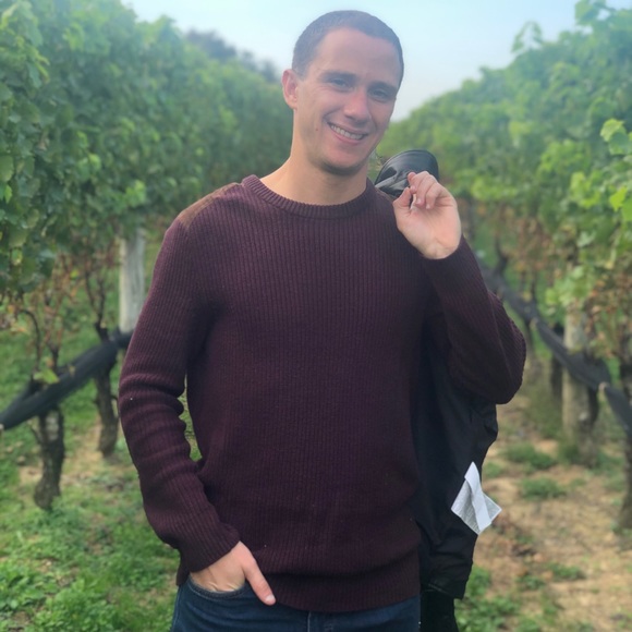 Meet your Posher, Alex - Picture 1 of 1